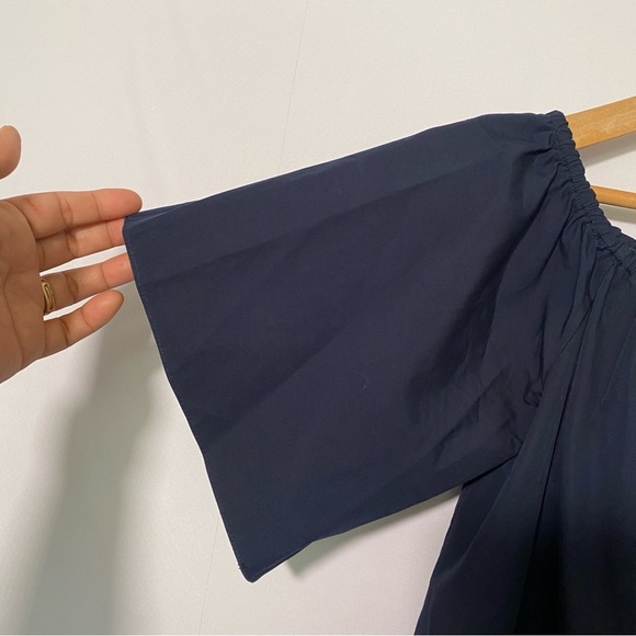 Alice and Olivia Crosby Off-the-Shoulder Open-Back Top Small Petite Blue - Picture 6 of 11